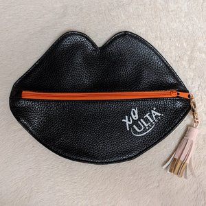 🎀Free Gift🎀 Black Makeup Bag (NWOT)